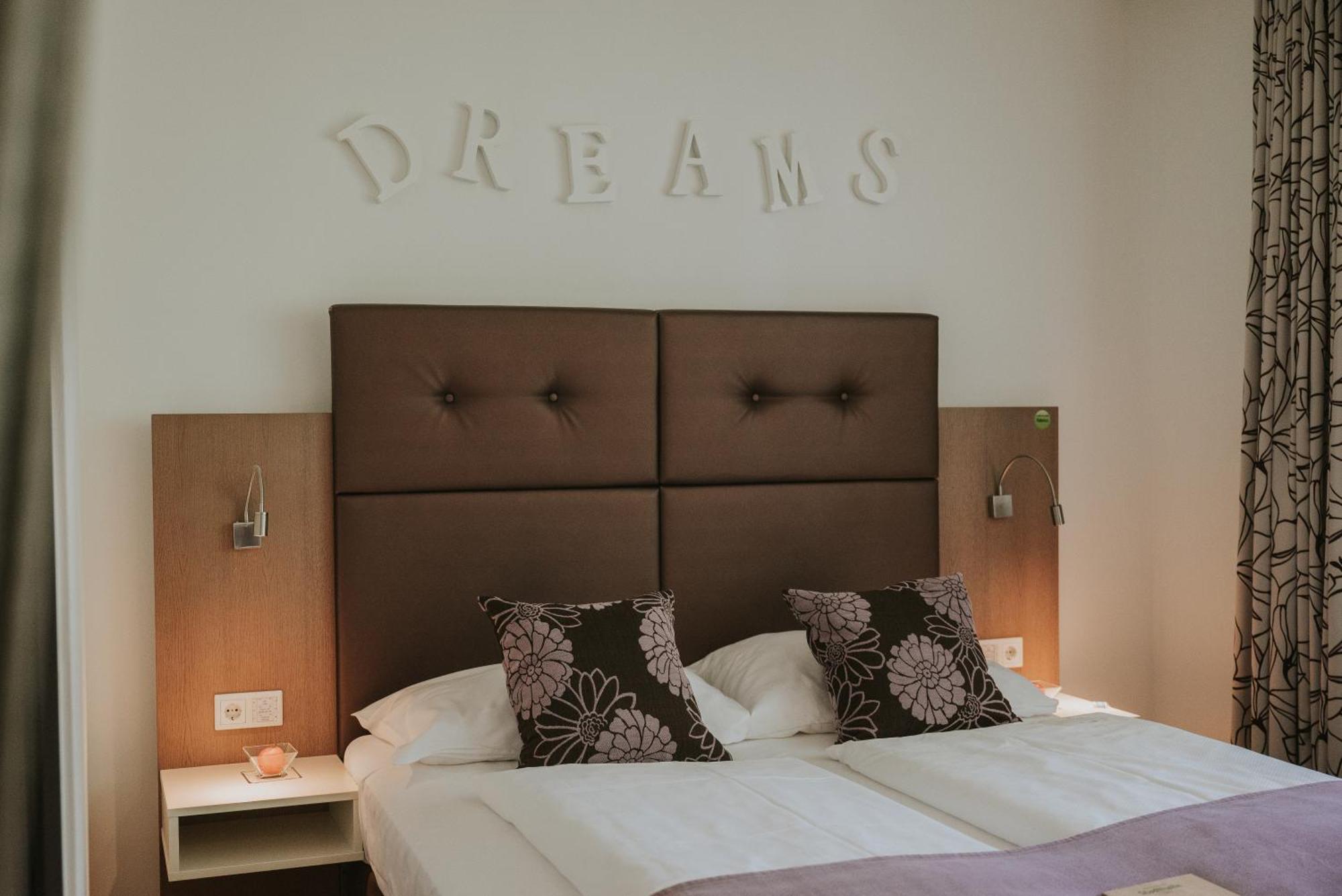 Boutiquehotel Stadthalle Vienna Exterior photo